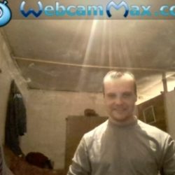 Парень в поисках своей сабушки Парень в поисках своей сабушки