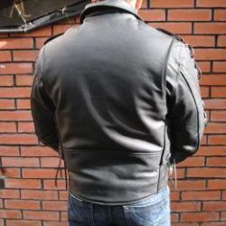 Симпатичный парень, без вредных привычек, ищу девушку Симпатичный парень, без вредных привычек, ищу девушку