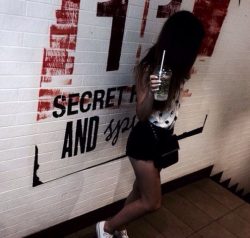 Стройная брюнетка, ищу активного мужчину для секса в Вологде Стройная брюнетка, ищу активного мужчину для секса в Вологде