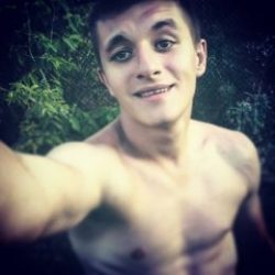 Молодой парень ищет стройную девушку для страстного секса в Вологде Молодой парень ищет стройную девушку для страстного секса в Вологде