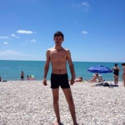 Парень, ищу любительницу орального секса Парень, ищу любительницу орального секса