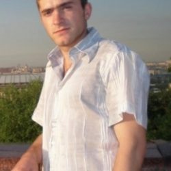 Парень ищет девушку в Вологде, мало опыта. Парень ищет девушку в Вологде, мало опыта.